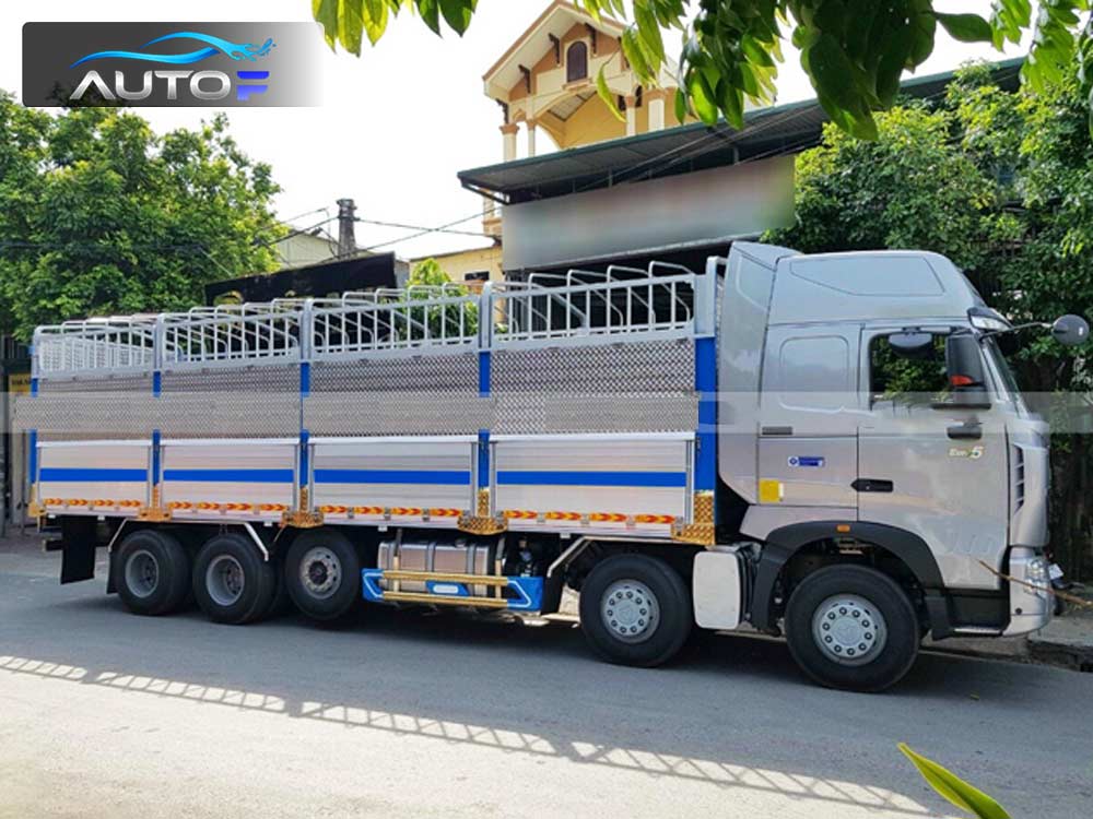 Xe tải Howo A7 5 chân (21 tấn, dài 9.4m) thùng mui bạt